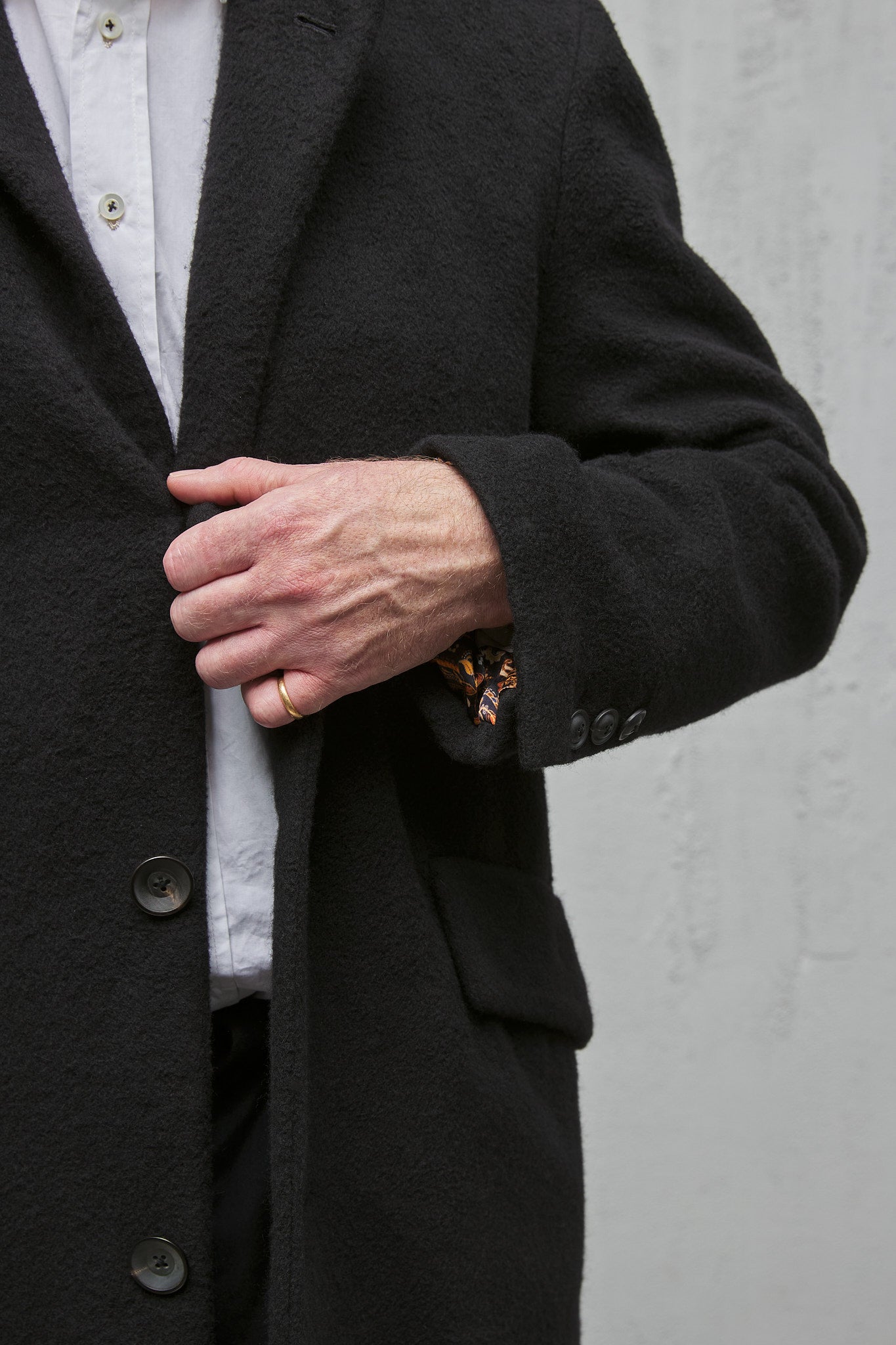 Geoffrey B. Small Men's 3 Button Long Coat in Piacenza 1733 Pure 3-Ply Alashan Cashmere