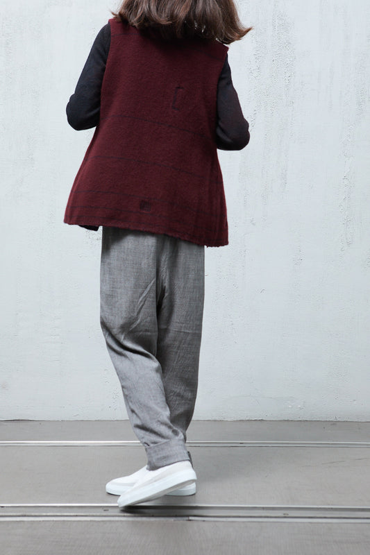 Amy Revier Gilet: Midautumn, The Mountains Are Crimson