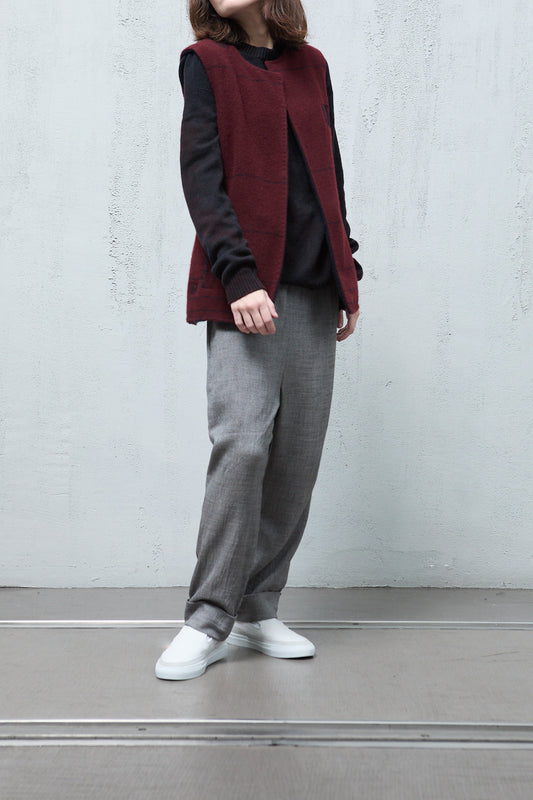 Amy Revier Gilet: Midautumn, The Mountains Are Crimson