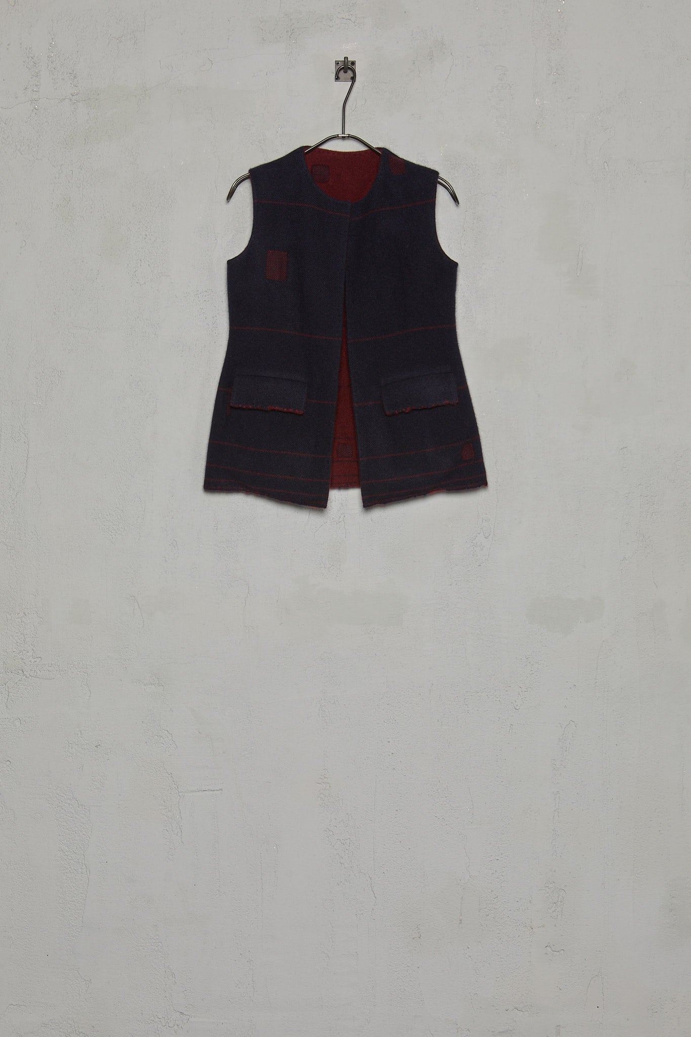 Amy Revier Gilet: Midautumn, The Mountains Are Crimson