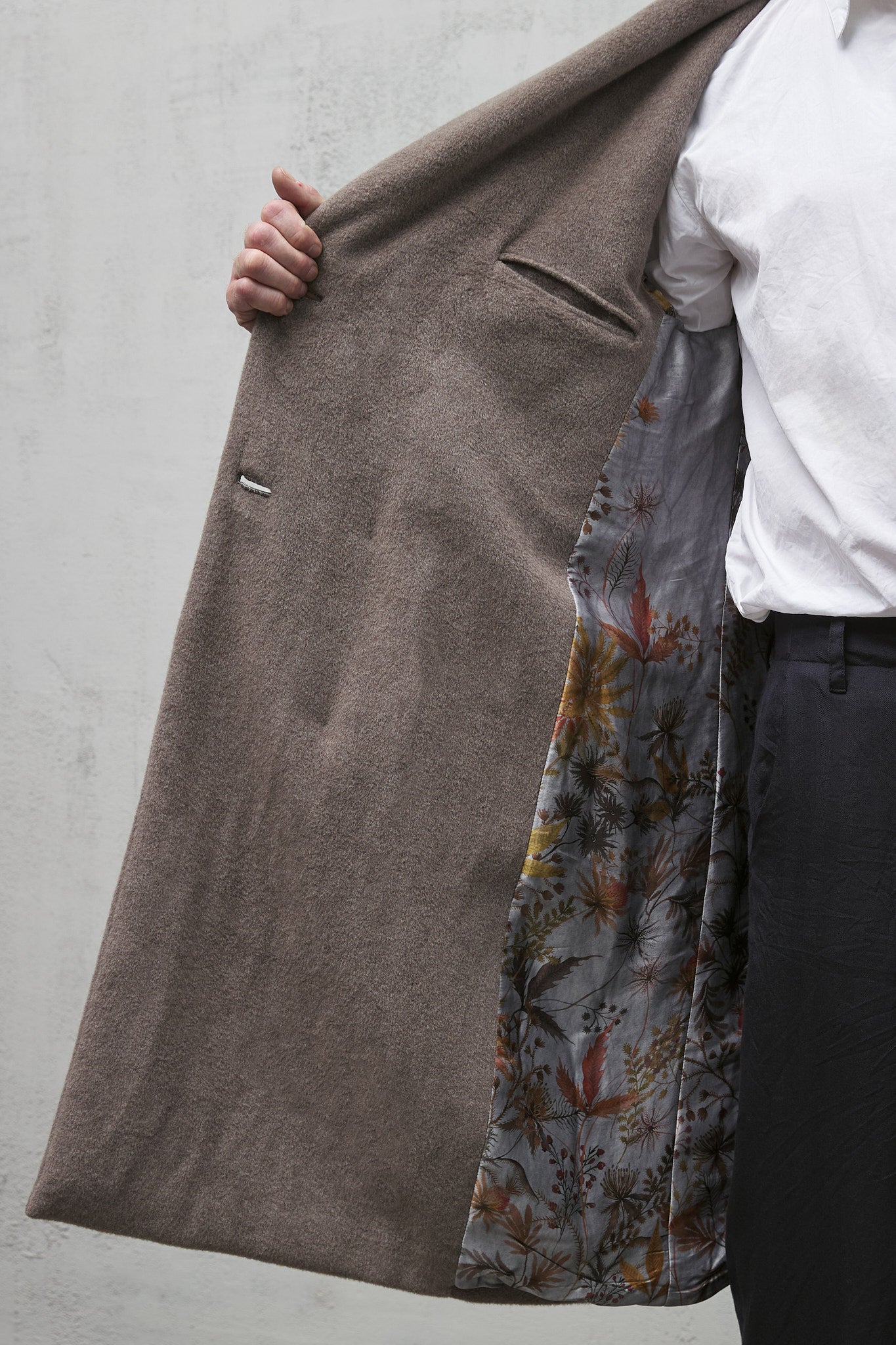 Geoffrey B. Small Men's Overcoat in Piacenza Alashan 3 ply Cashmere