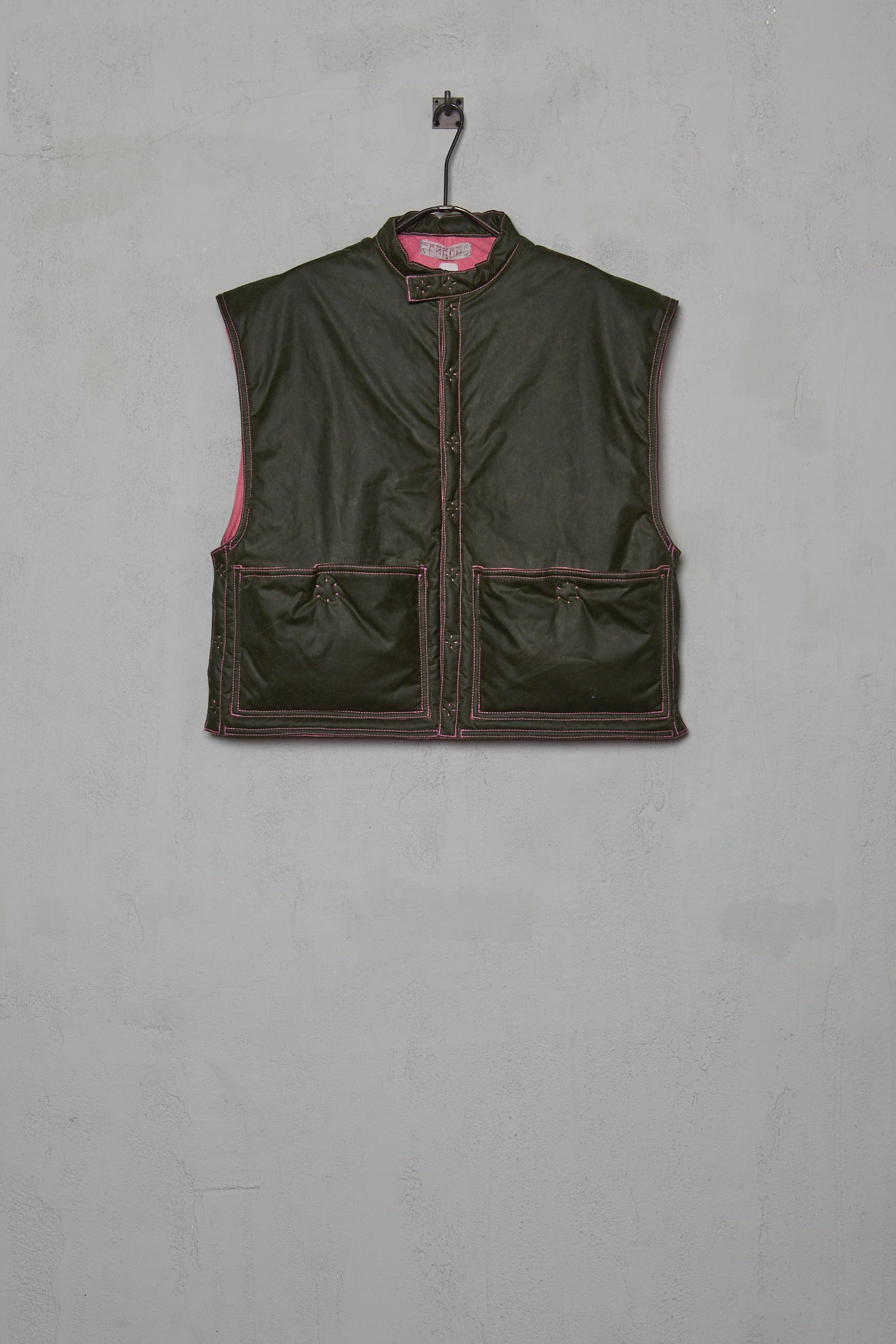 Anecho Womens Stand Collar Puffy Vest in Green Wax