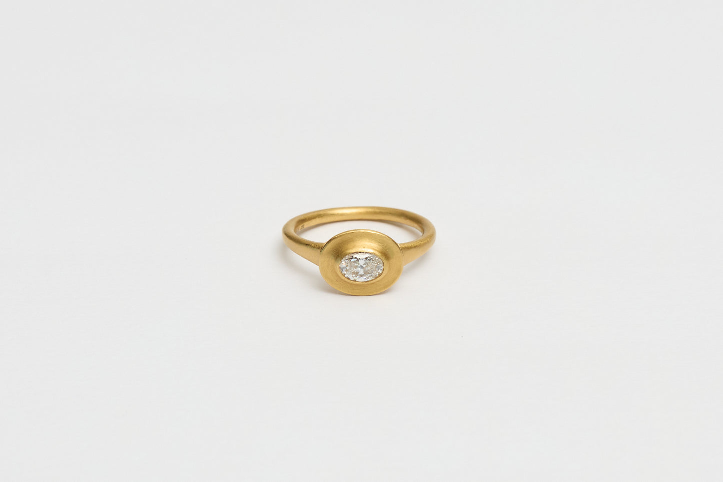 Prounis Alabastra Ring | Oval Diamond 22ct Gold