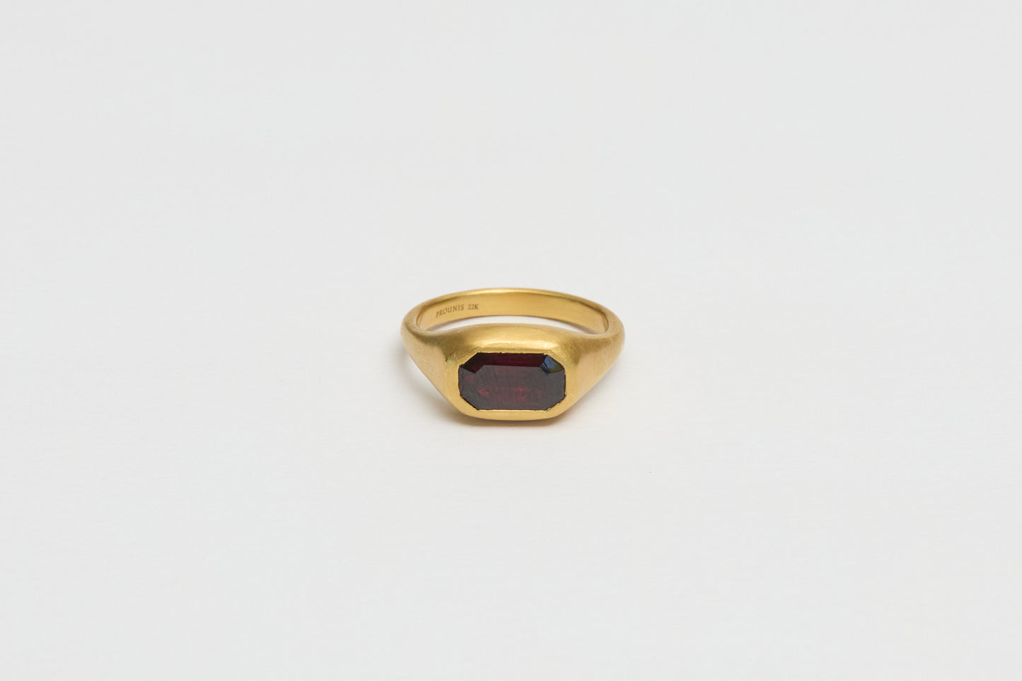 Prounis Gaea Roz Ring | Faceted Almond Garnet 22ct Gold
