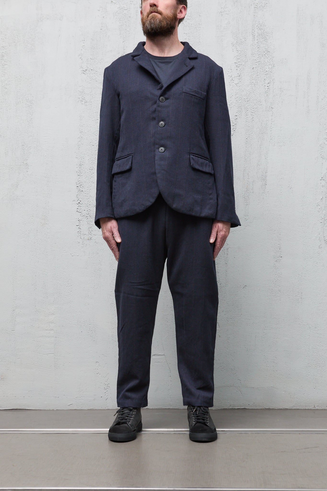 Geoffrey B. Small Men's Suit in Hand-Dyed Navy Marzotto Vintage 6431 Wool