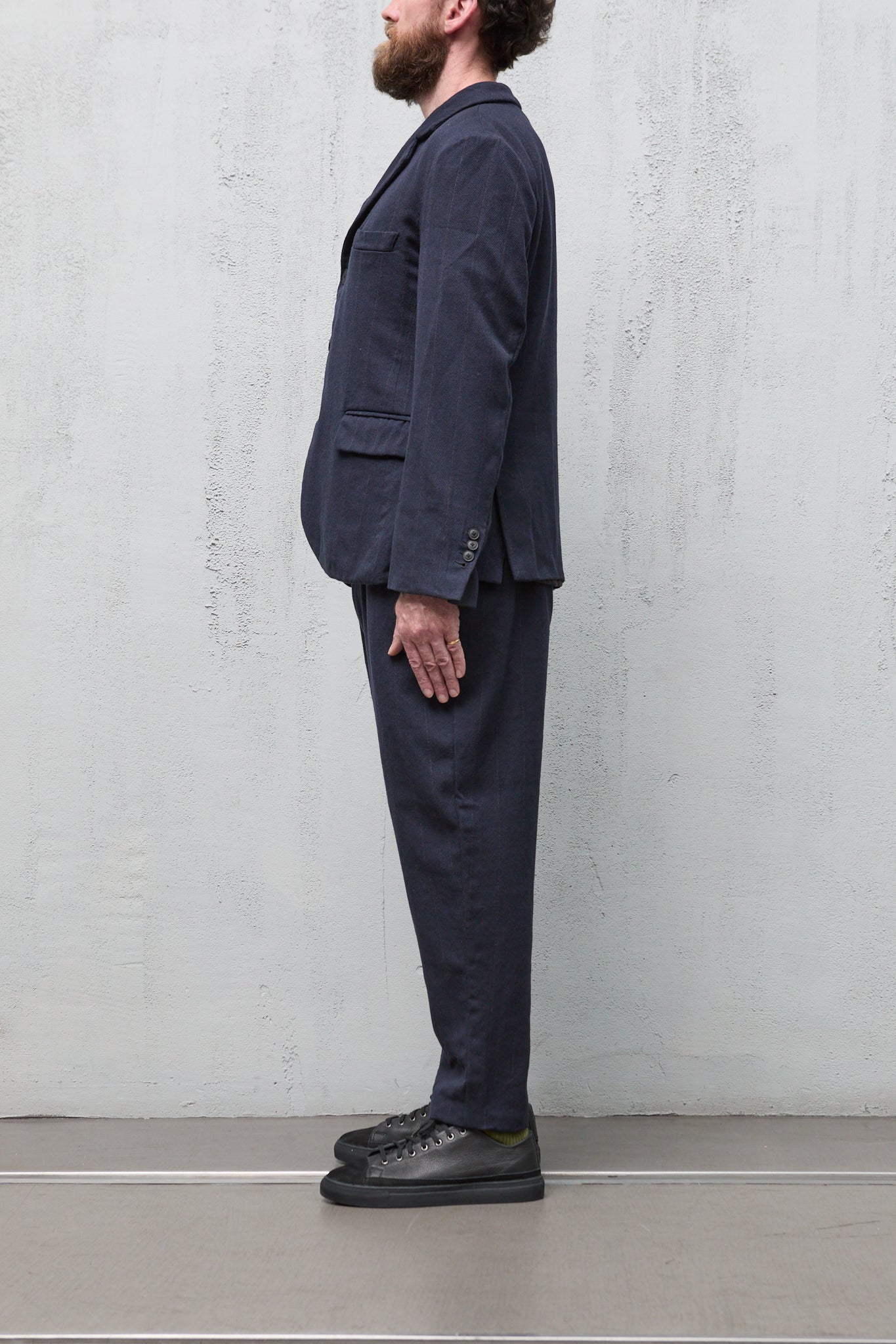 Geoffrey B. Small Men's Suit in Hand-Dyed Navy Marzotto Vintage 6431 Wool