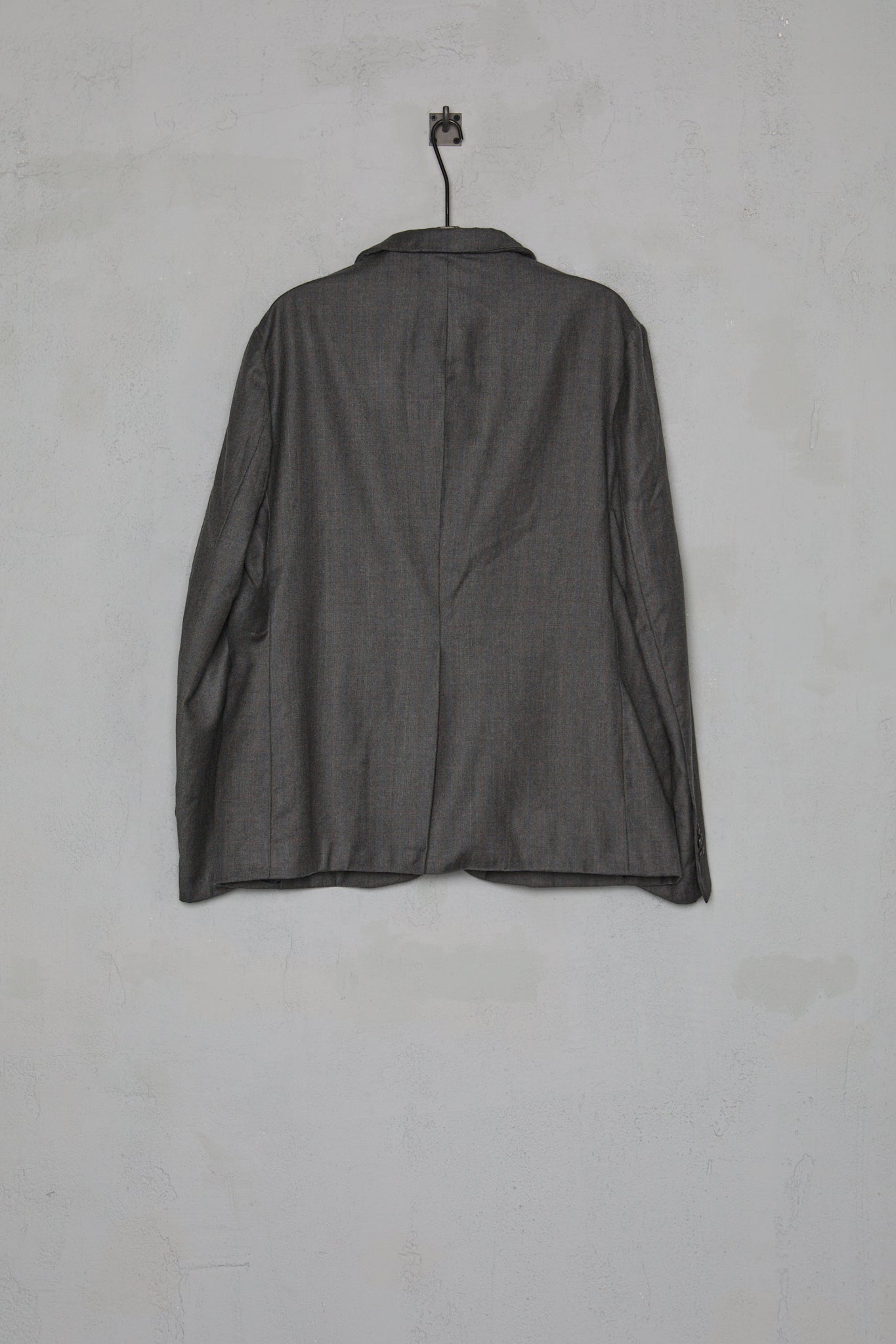 Geoffrey B. Small Men's Suit in Hand-Dyed Dark Marzotto Vintage 6426 Wool