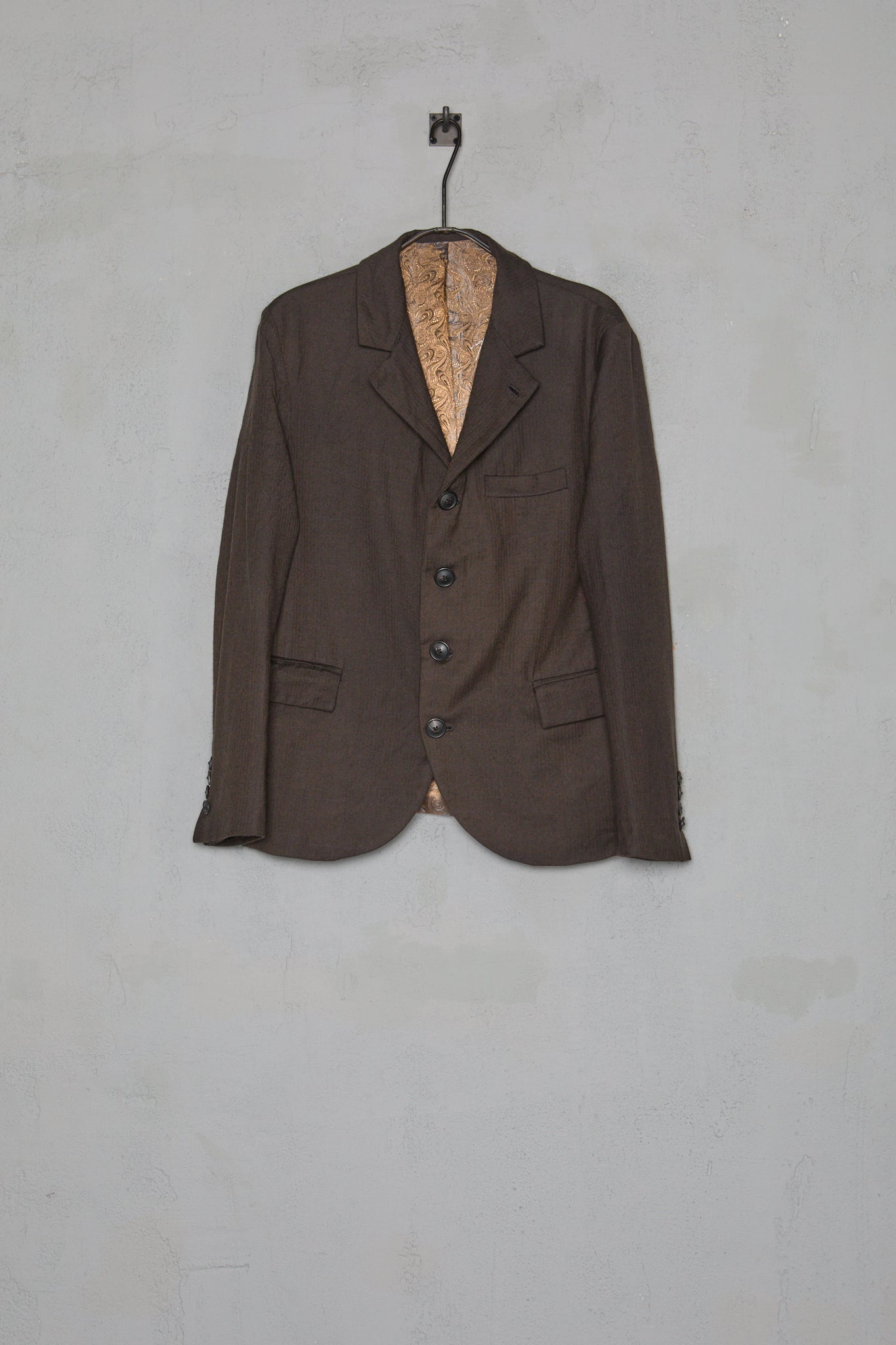 Geoffrey B. Small Men's Suit in Marzotto Vin 6419 'Woolmaster' Virgin Wool