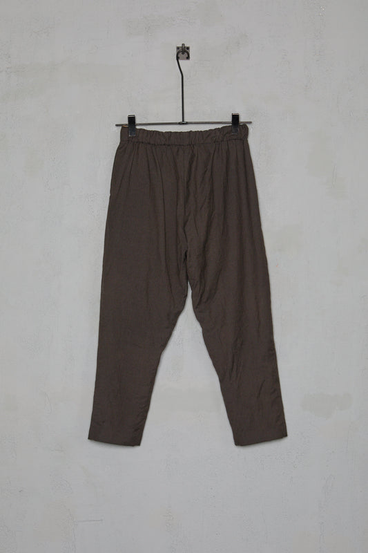 Geoffrey B. Small Men's Suit in Marzotto Vin 6419 'Woolmaster' Virgin Wool