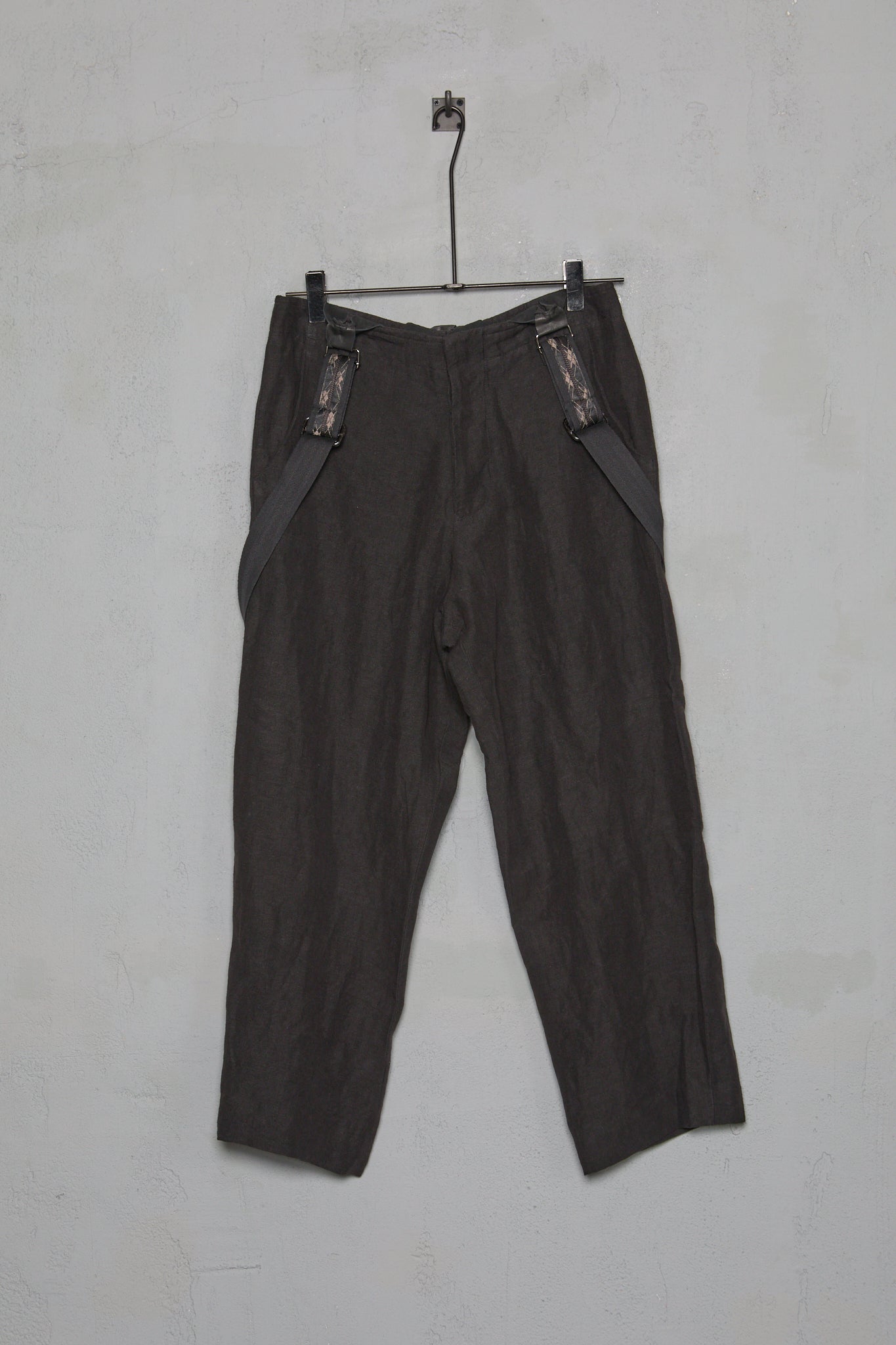 Geoffrey B. Small Men's 1940's Work Trousers with Suspenders in Parisotto 'Sack Geo' Linen