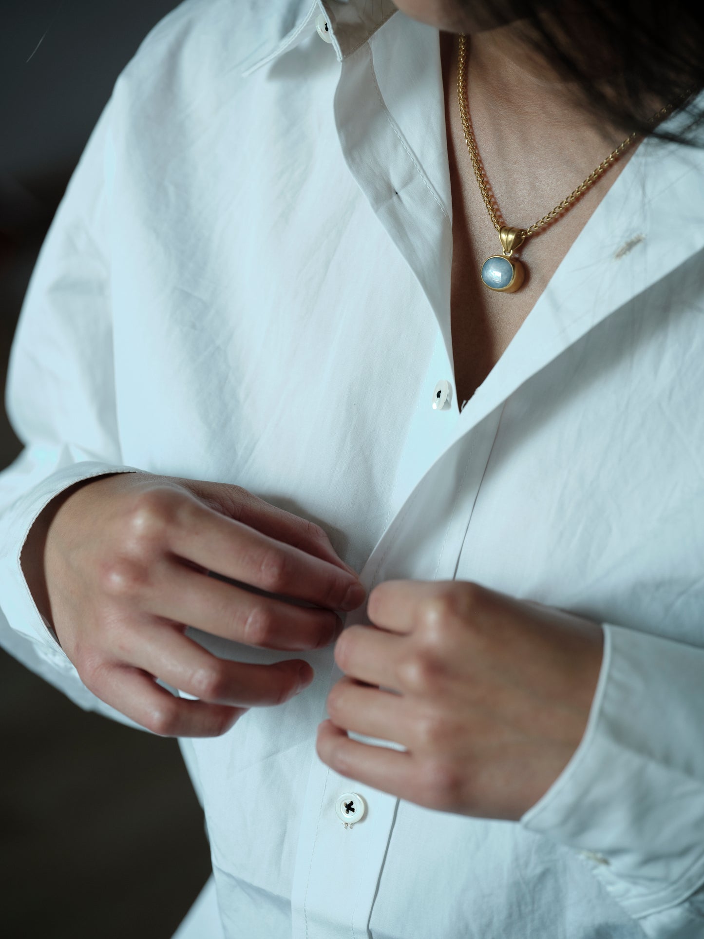 Prounis Oval Pendant | Star Sapphire