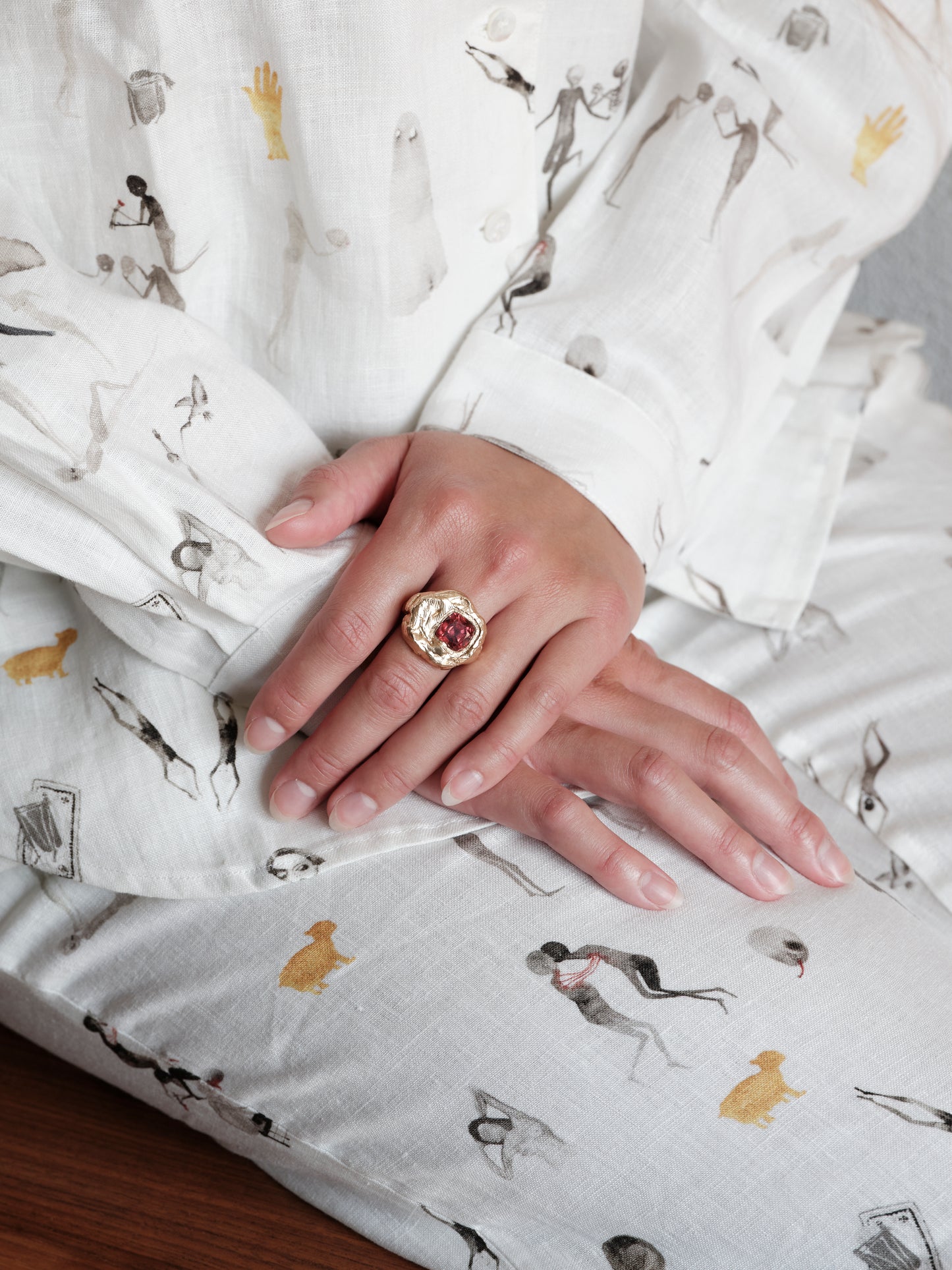 Alice Waese Malaya Garnet Terra Ring