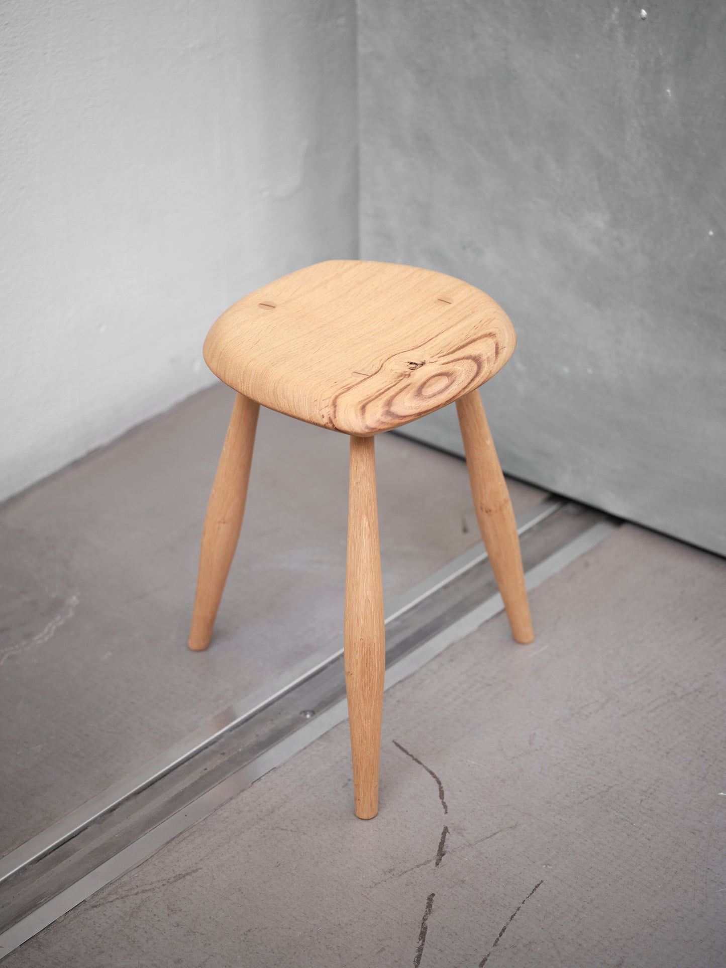 Bobby Mills English Oak Milking Stool