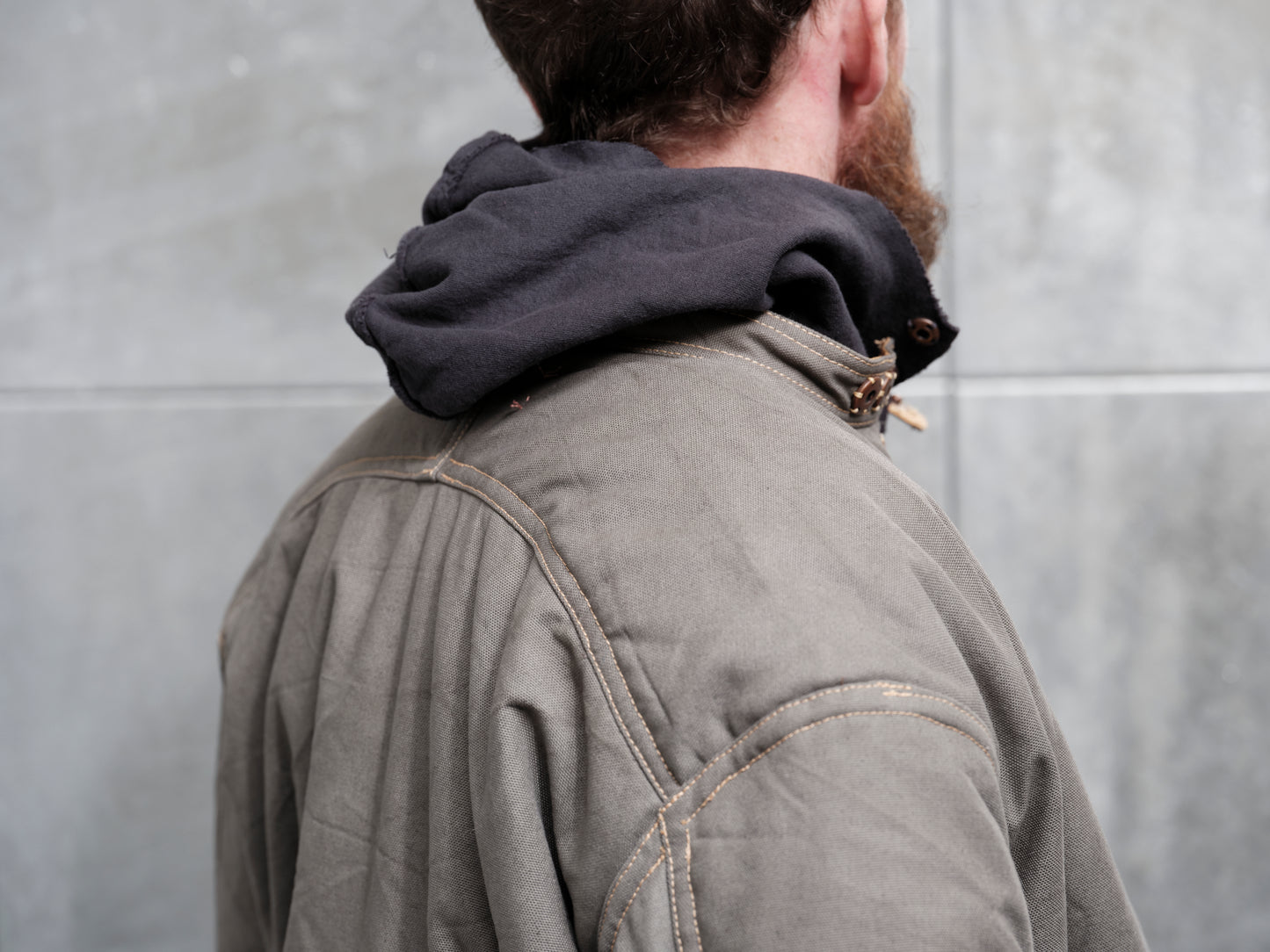 Anecho Men's Half Length Hooded Puffer Coat in Cotton