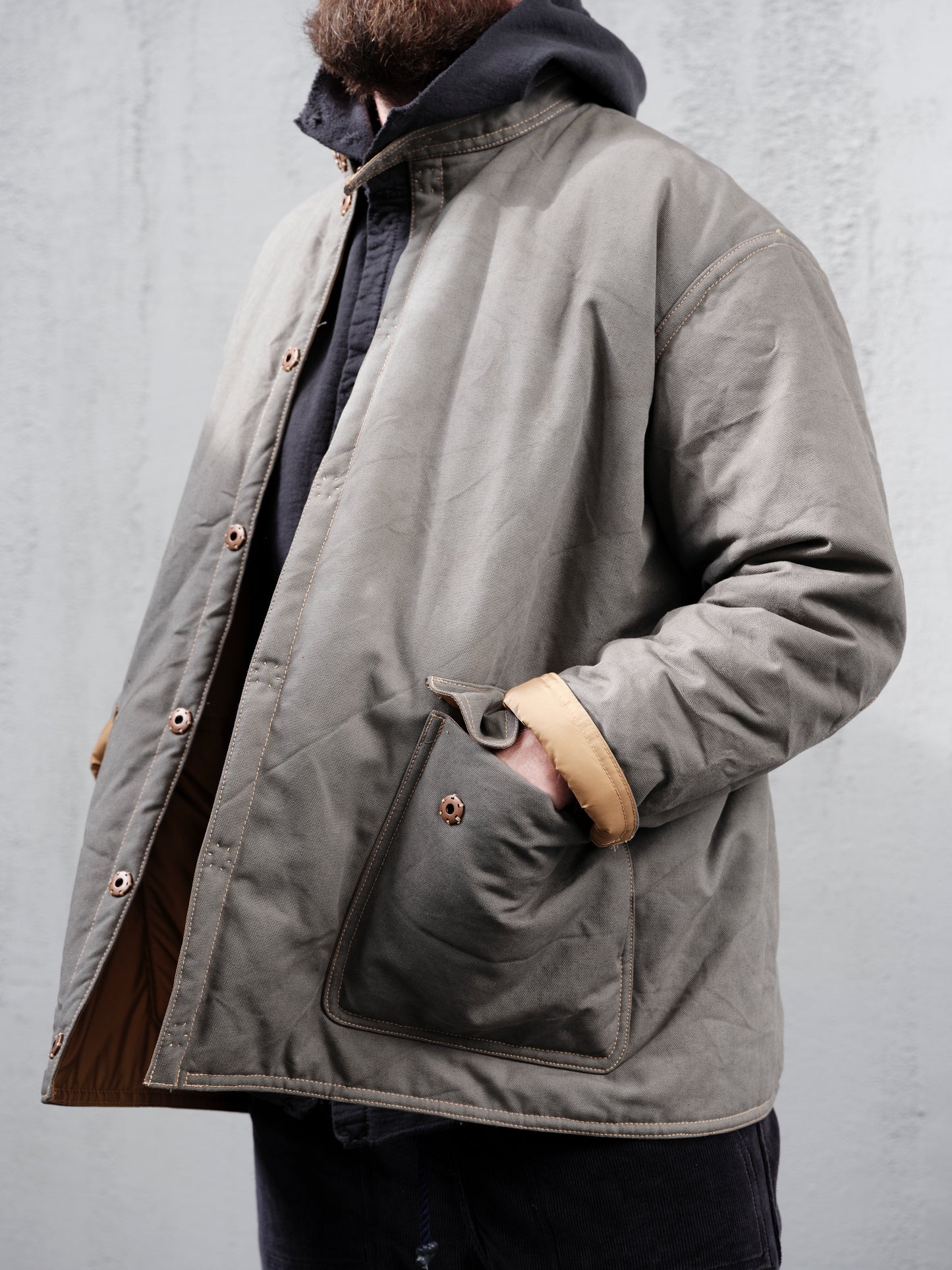 Anecho Men's Half Length Hooded Puffer Coat in Cotton