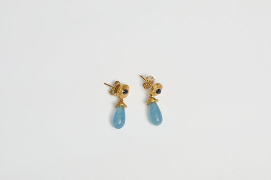 Prounis Alabaster Earrings | Blue Sapphire with Aquamarine Pendant 22ct Gold