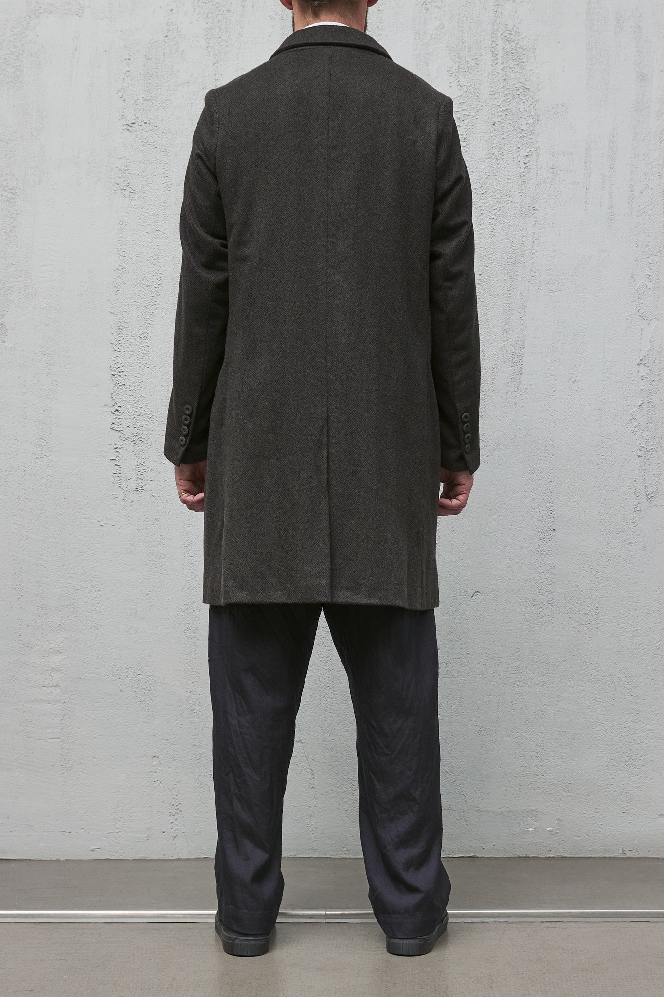 Geoffrey B. Small Men's Single Breasted A Line Coat in Alashan 2 ply Cashmere