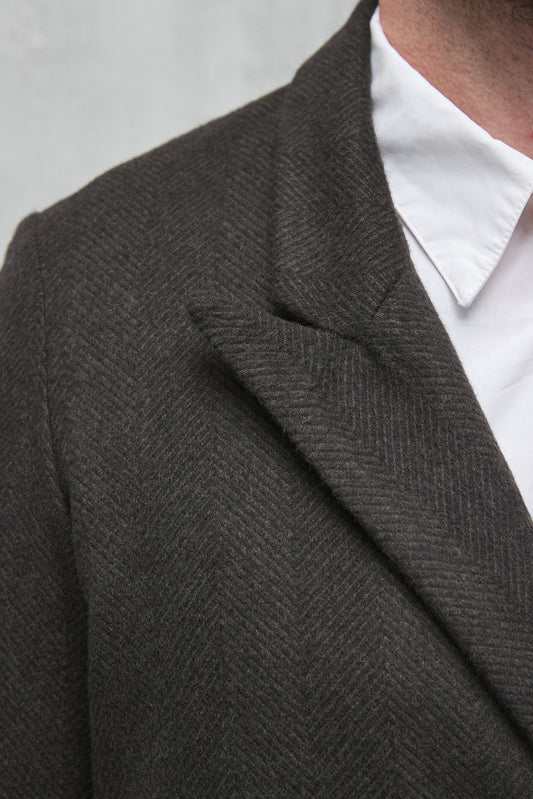 Geoffrey B. Small Men's Single Breasted A Line Coat in Alashan 2 ply Cashmere