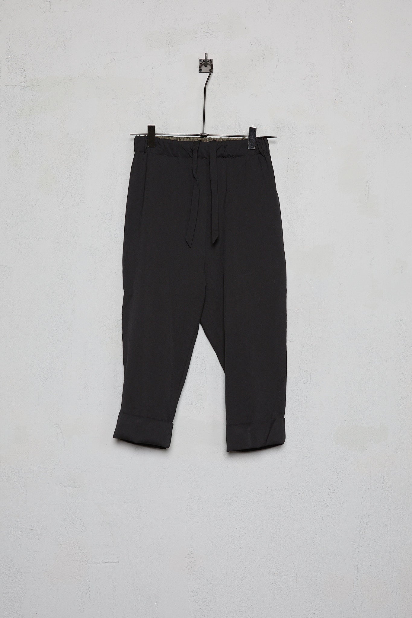 Geoffrey B. Small Women's Relax Fit Drawstring Trouser In Biella Super 120 Tasmanian Wool