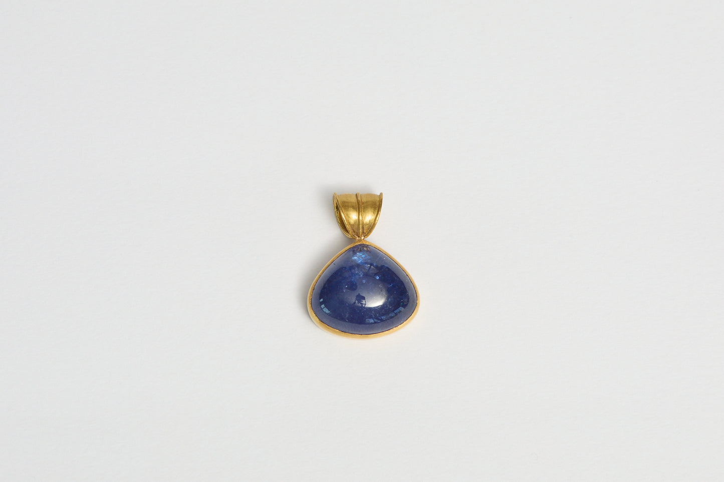 Prounis Fan Pendant | Tanzanite