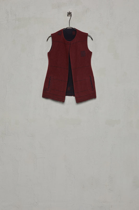 Amy Revier Gilet: Midautumn, The Mountains Are Crimson