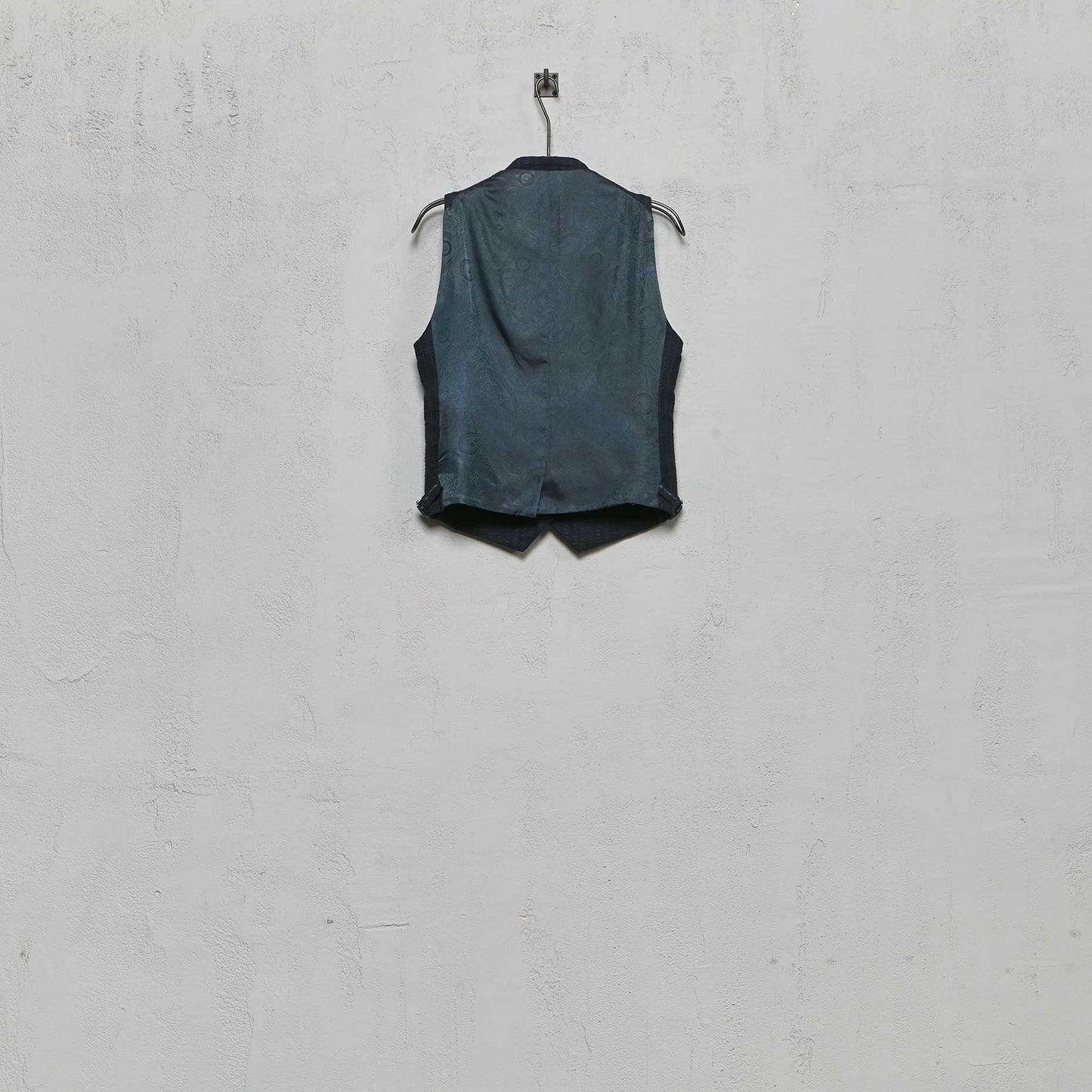 Geoffrey B. Small Women's Mandarin Collar 7 Button Waistcoat in La Colombina Cotton