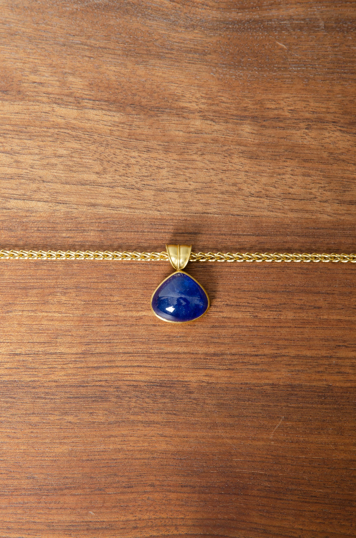 Prounis Fan Pendant | Tanzanite