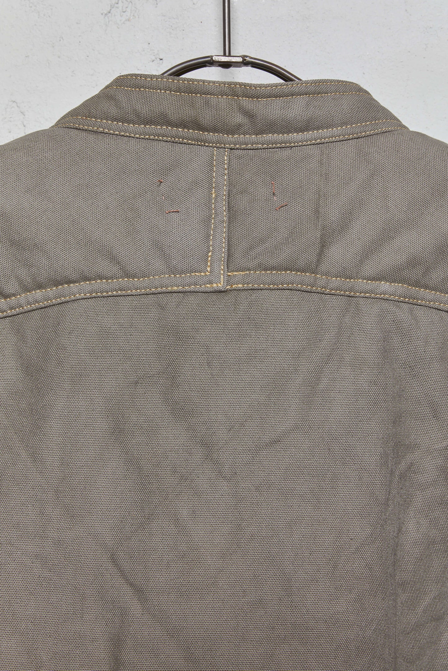 Anecho Men's Half Length Hooded Puffer Coat in Cotton