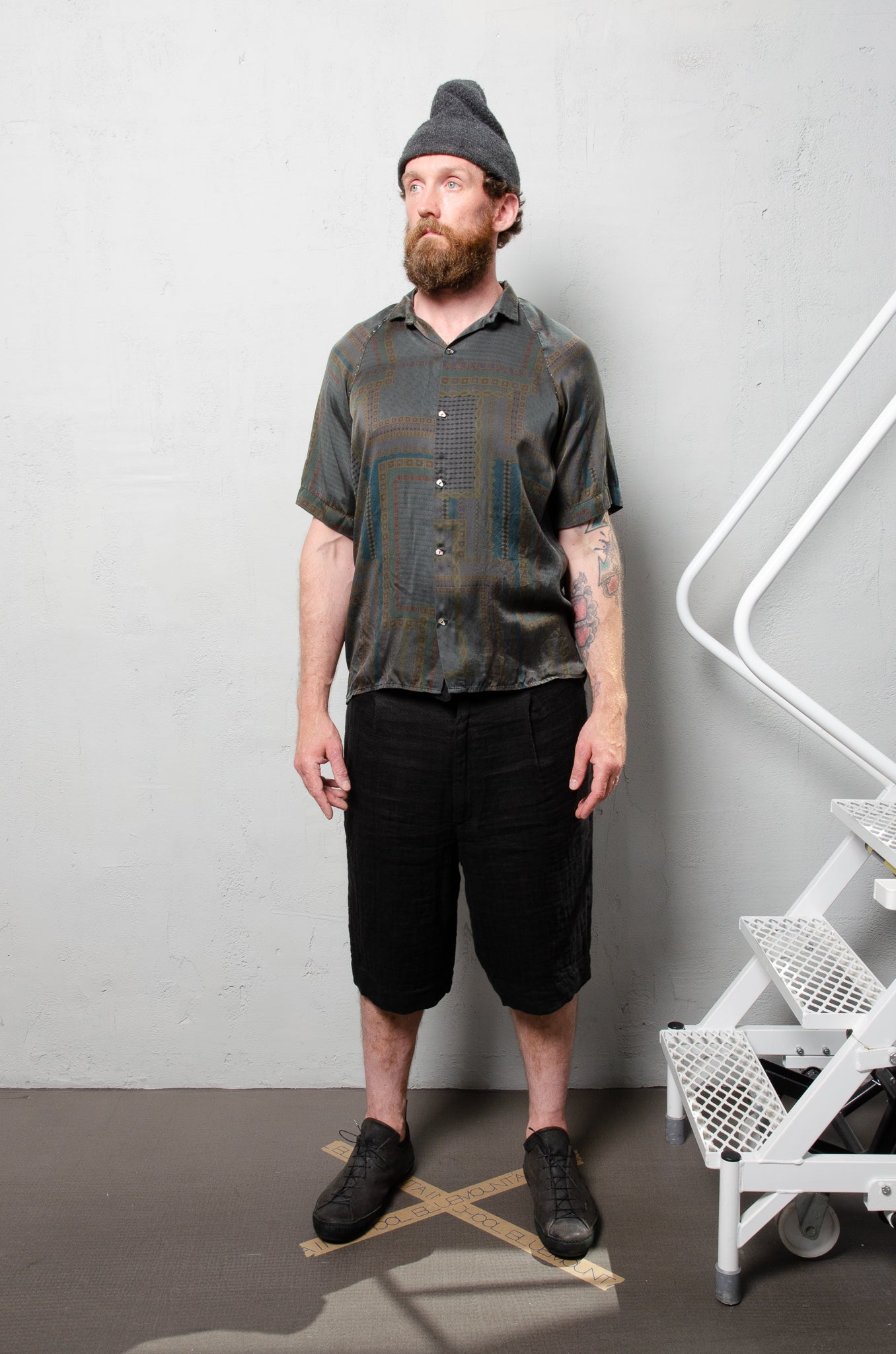 Geoffrey B. Small Men's 1914 German Single Pleat Short Pant in Parisotto Linen Twill