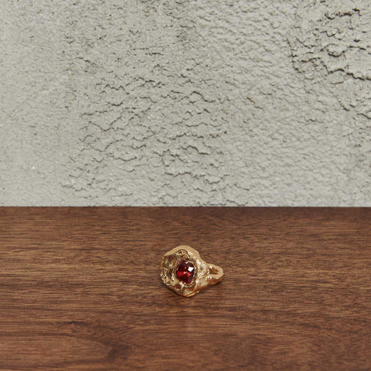 Alice Waese Malaya Garnet Terra Ring