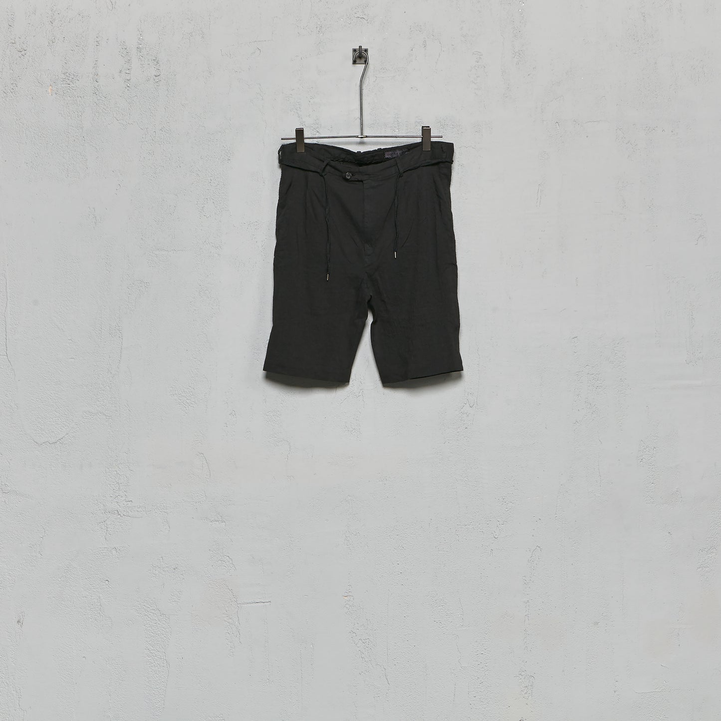 Geoffrey B. Small Men's Drawstring High Waist Shorts in Parisotto 'Dover' Linen and Cotton