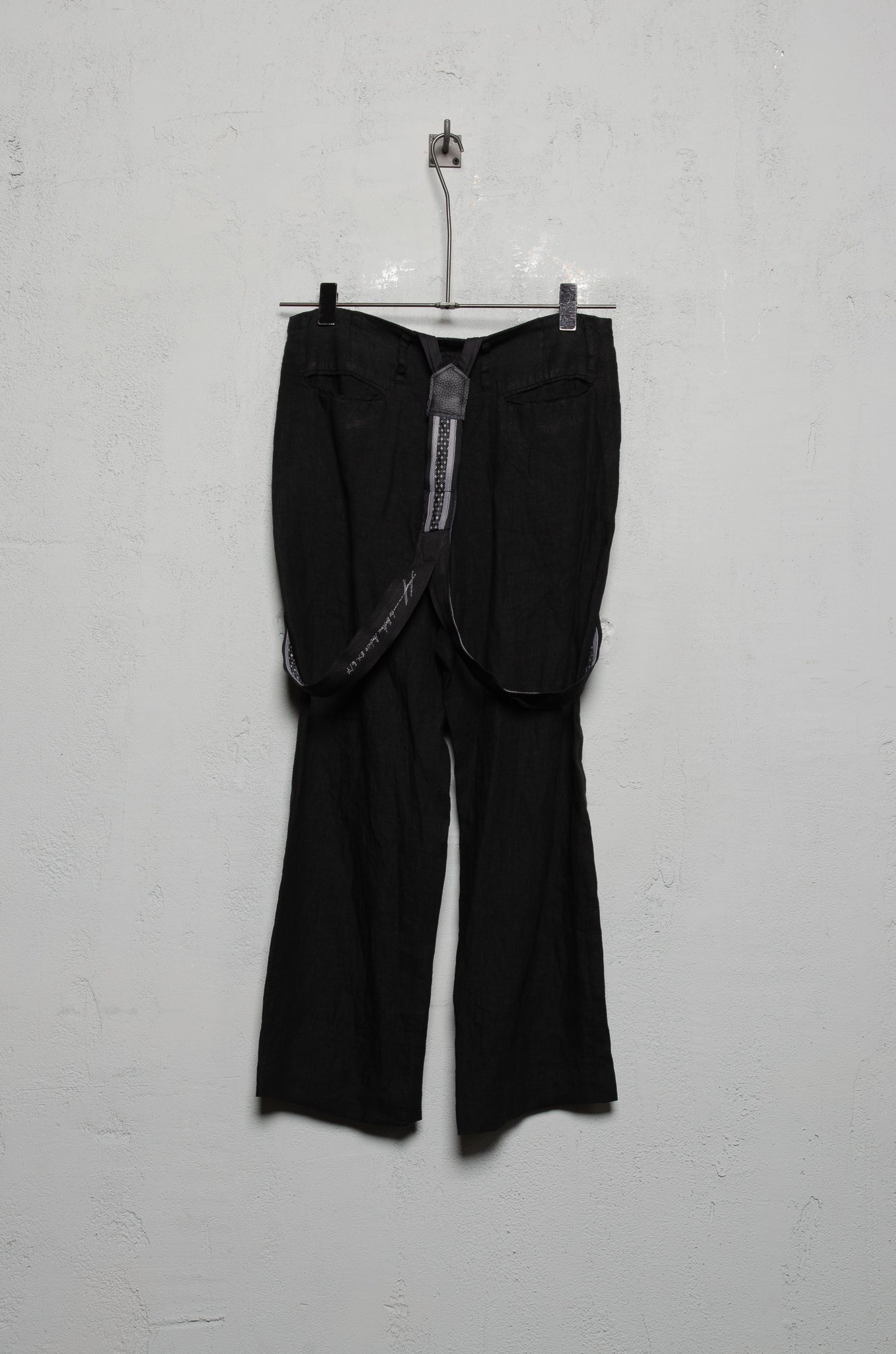 Geoffrey B. Small Women's Relaxed Fit Trouser with Suspender in Varese Hankerchief Linen